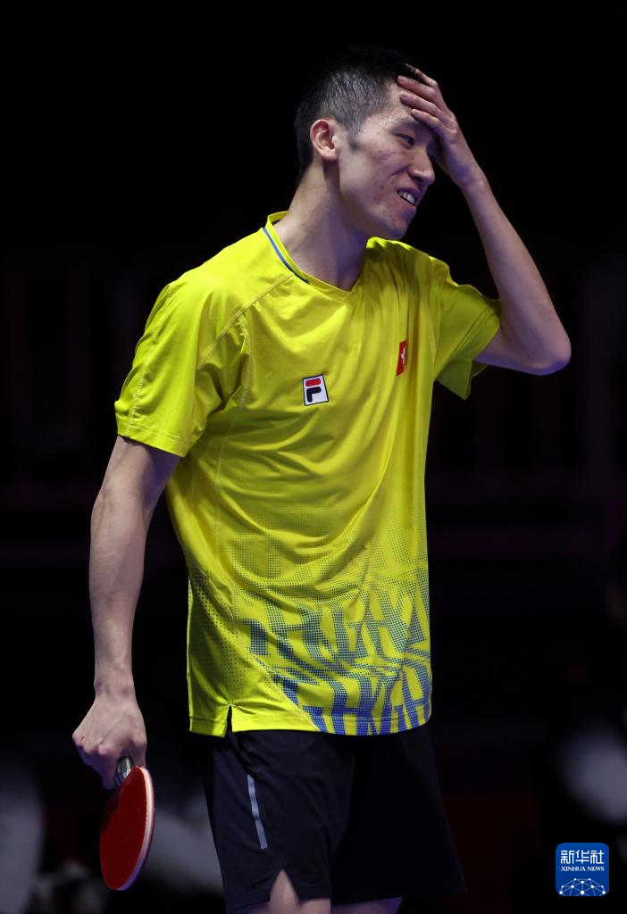 进攻端以 进攻端以