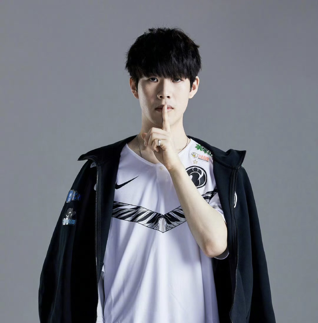 只看两人合 只看两人合